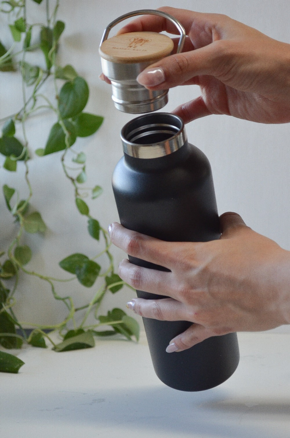 Me Mother Earth: Stainless Steel Water Bottle with Bamboo Lid