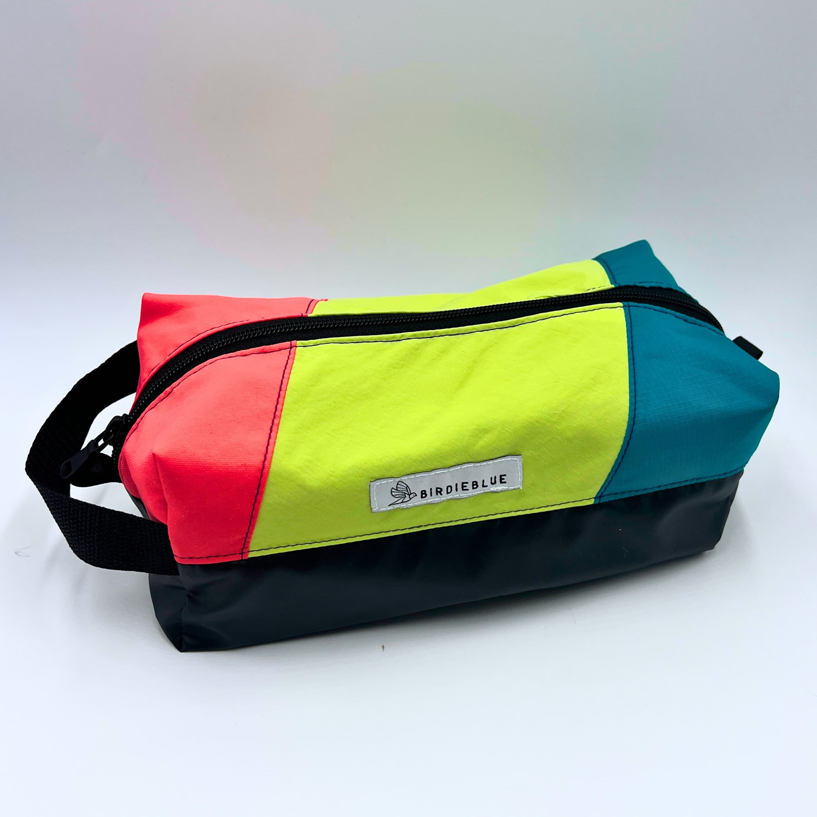 BirdieBlue: The Traveler