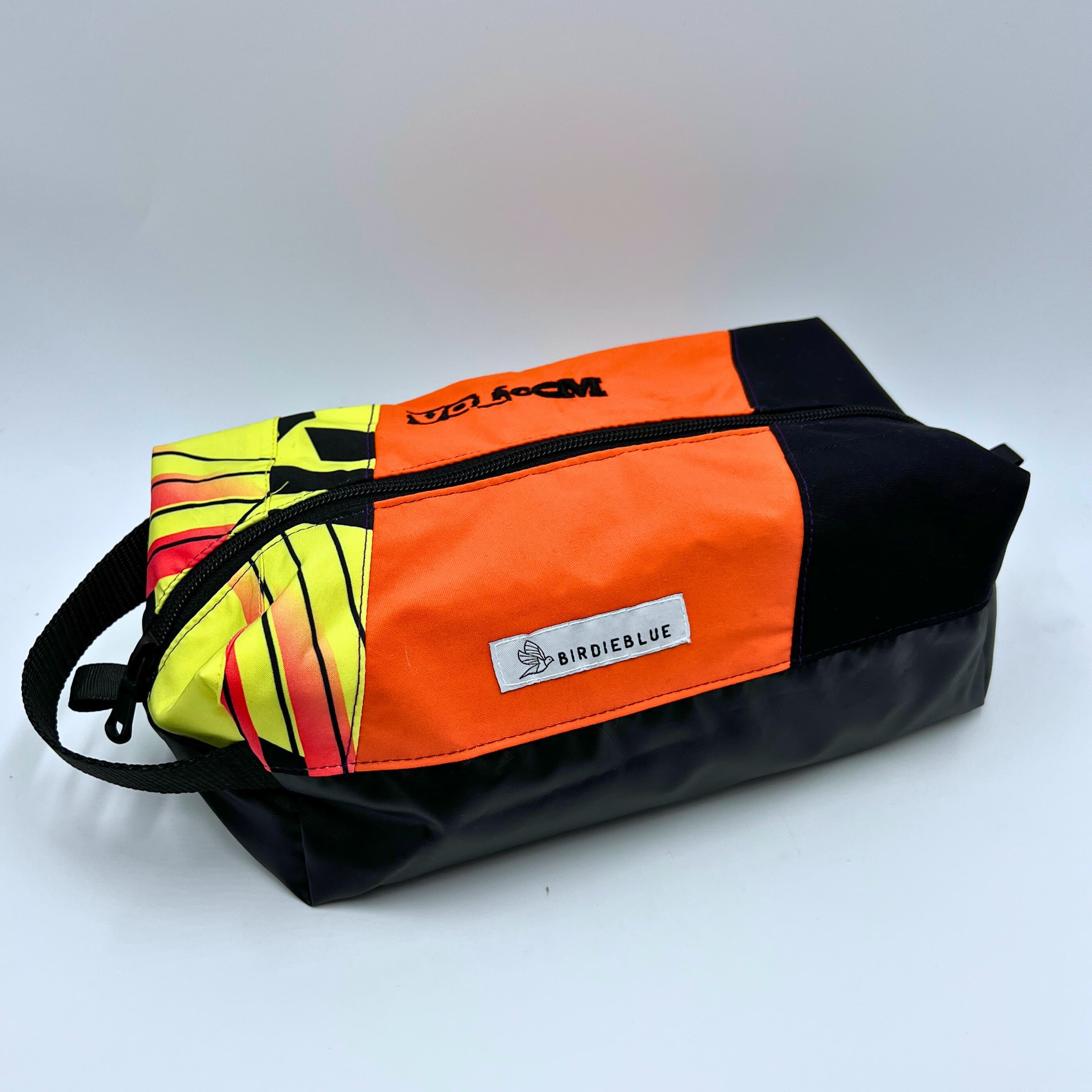 BirdieBlue: The Traveler