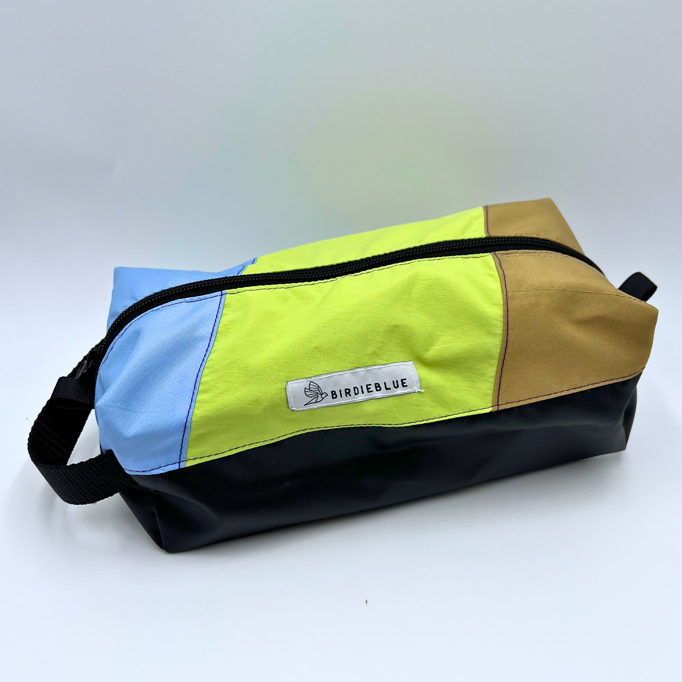 BirdieBlue: The Traveler